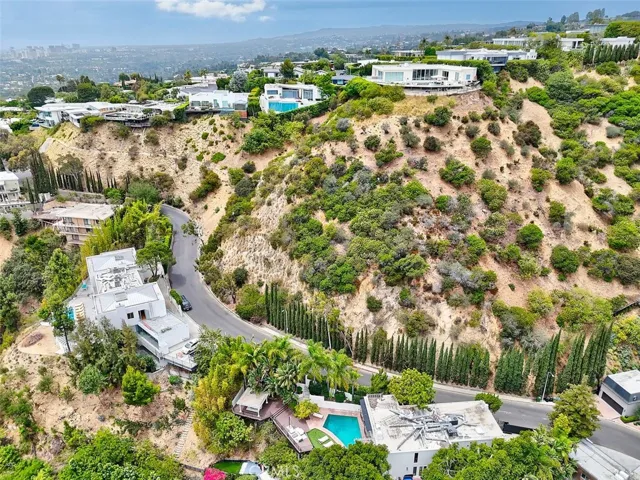 8875 Thrasher, West Hollywood, California 90069