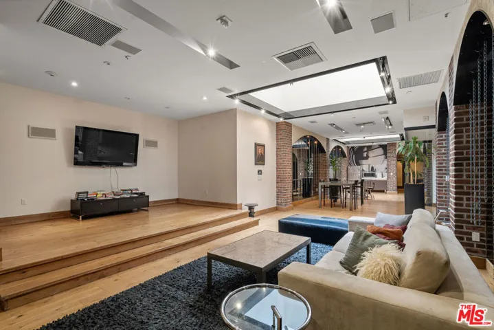 460 S Spring Street 908, Los Angeles, California 90013