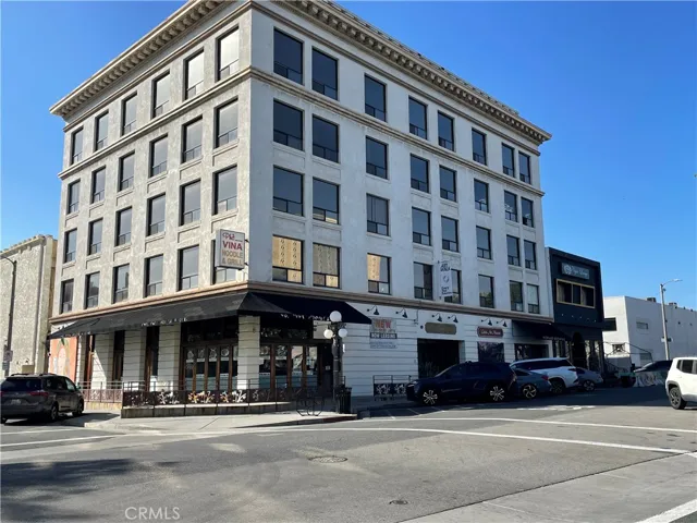 101 W Mission 305, Pomona, California 91766