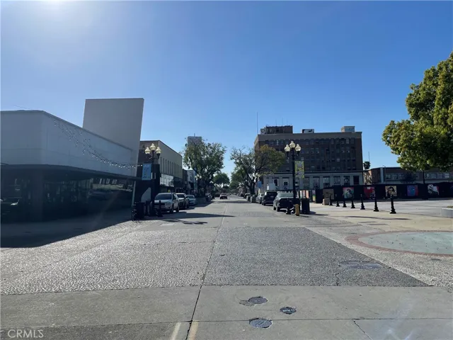 101 W Mission 305, Pomona, California 91766
