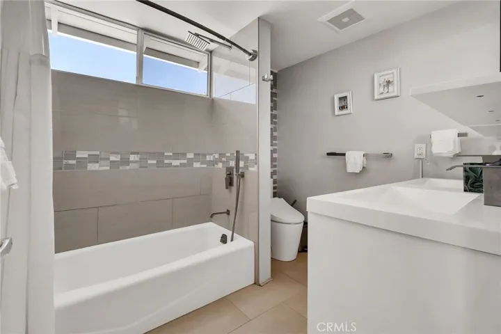 Upstairs Bathroom