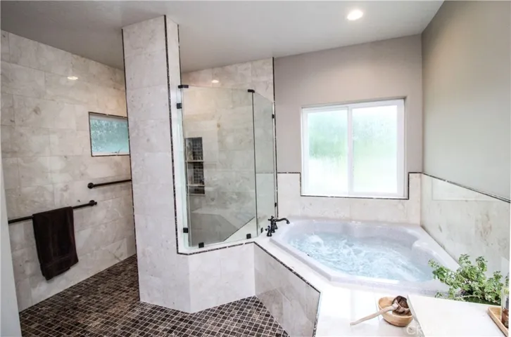 6761 Lurelane Avenue, Hesperia, California 92345