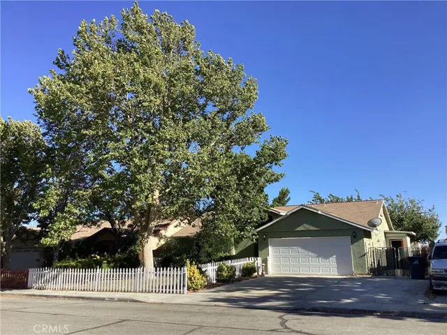 2116 Phlox, Rosamond, California 93560