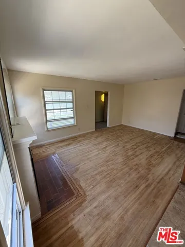 10318 S Manhattan Place, Los Angeles, California 90047