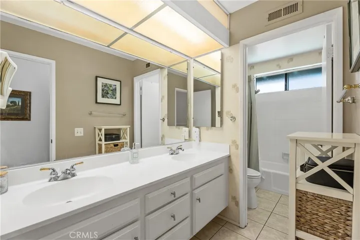 24405 Mockingbird Place, Lake Forest, California 92630
