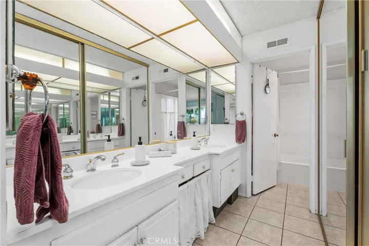 24405 Mockingbird Place, Lake Forest, California 92630