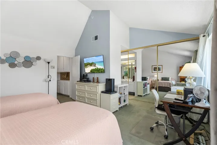 24405 Mockingbird Place, Lake Forest, California 92630