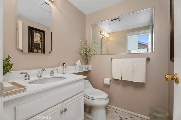 24405 Mockingbird Place, Lake Forest, California 92630