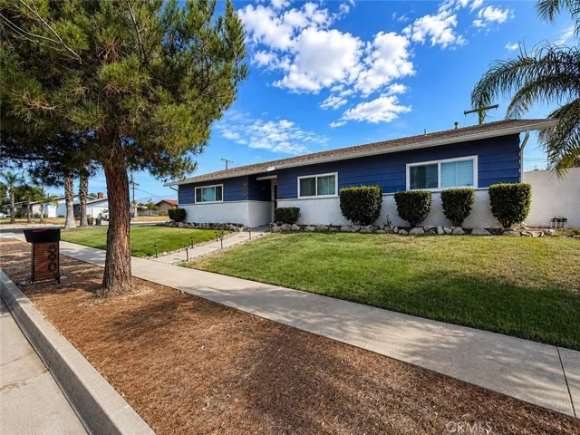 590 E Van Koevering, Rialto, California 92376