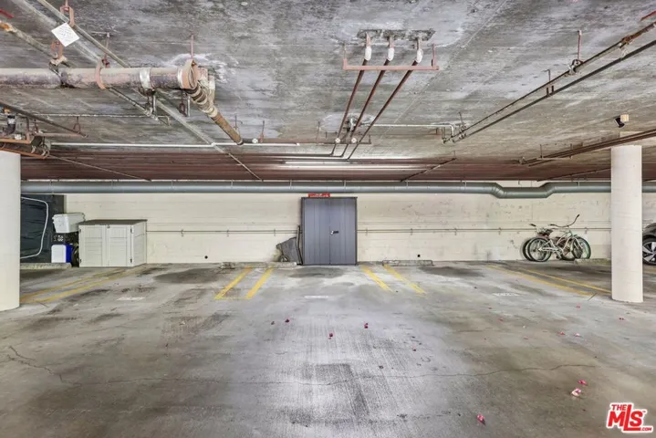 2700 Cahuenga Boulevard E 4313, Los Angeles, California 90068