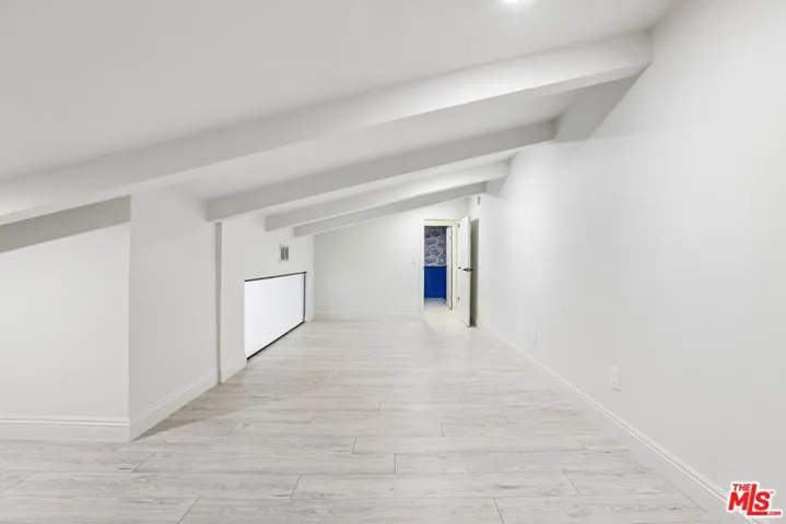 2700 Cahuenga Boulevard E 4313, Los Angeles, California 90068