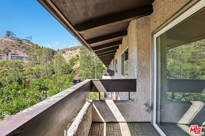 2700 Cahuenga Boulevard E 4313, Los Angeles, California 90068
