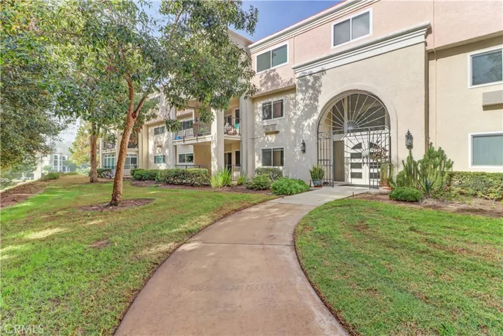 5519 Paseo Del Lago 1g, Laguna Woods, California 92637