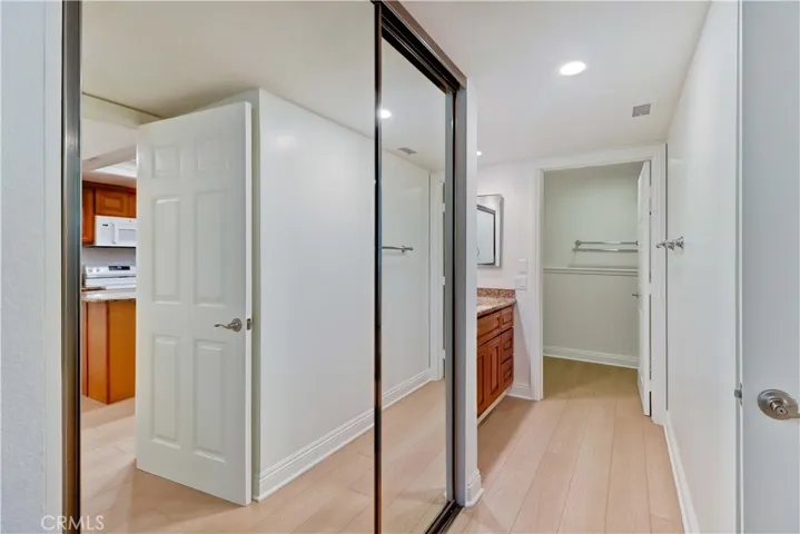 5519 Paseo Del Lago 1g, Laguna Woods, California 92637