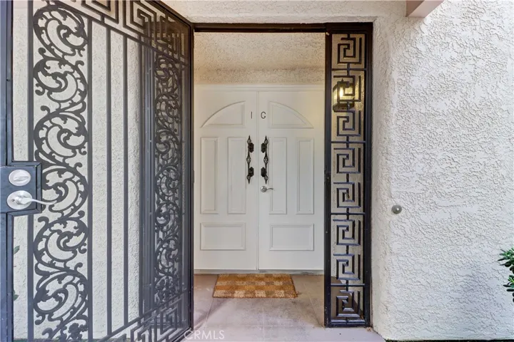 5519 Paseo Del Lago 1g, Laguna Woods, California 92637