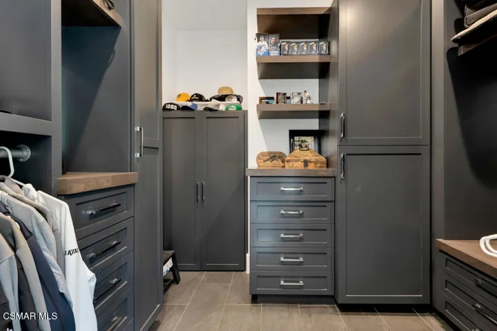 3129 Milestone Ave- HsHProd-57