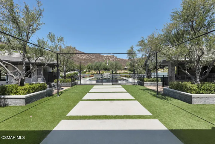 3129 Milestone Ave- HsHProd-209