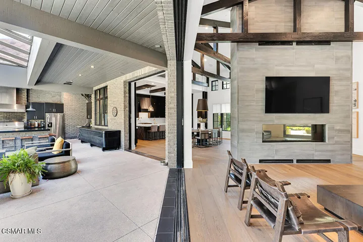 3129 Milestone Ave- HsHProd-94