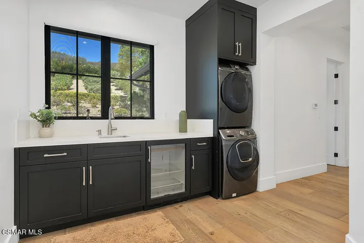 3129 Milestone Ave- HsHProd-108