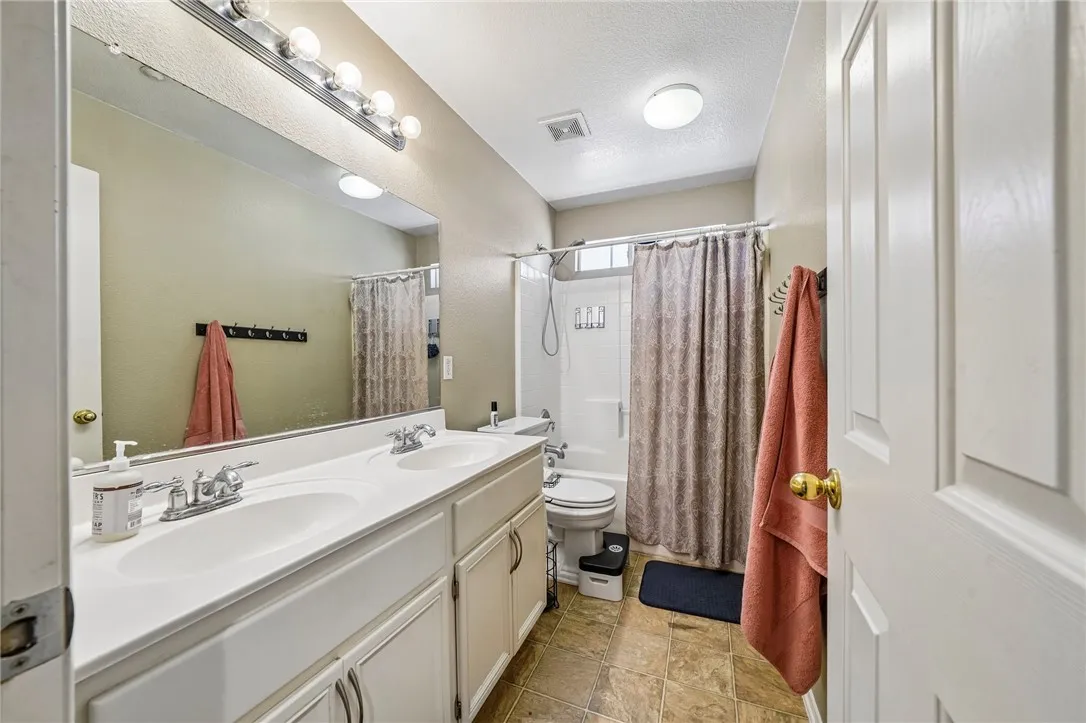 Upstairs Hall Bath