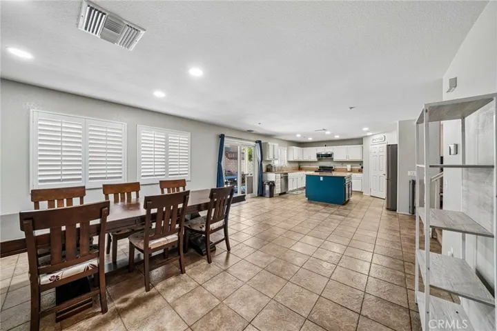 
Formal Living Room