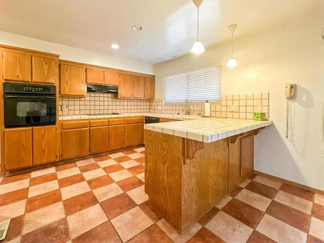 164 Mckinley Circle, Vacaville, California 95687