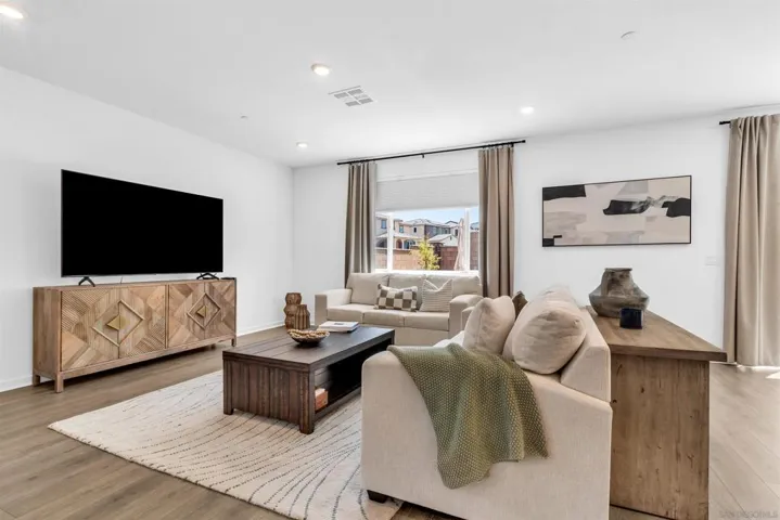 34470 Sakura, French Valley, California 92596