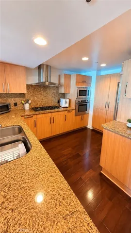 13650 Marina Pointe Drive 1708, Marina Del Rey, California 90292