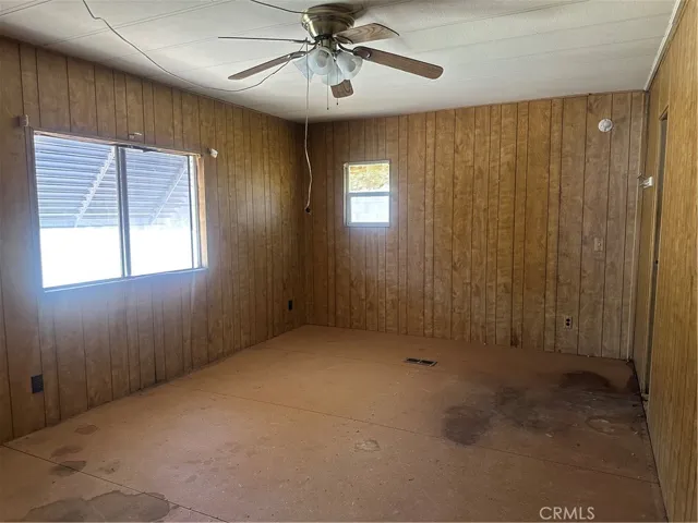 3663 Buchanan 13, Riverside, California 92503