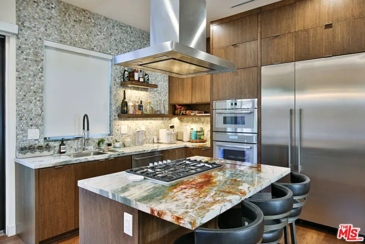 8501 Belford Avenue, Los Angeles, California 90045