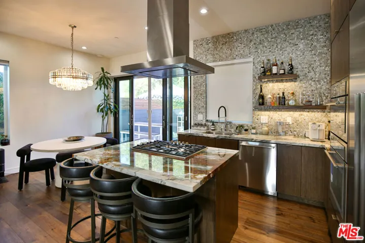 8501 Belford Avenue, Los Angeles, California 90045