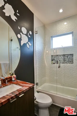 8501 Belford Avenue, Los Angeles, California 90045