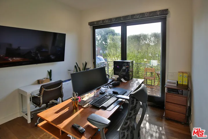 8501 Belford Avenue, Los Angeles, California 90045