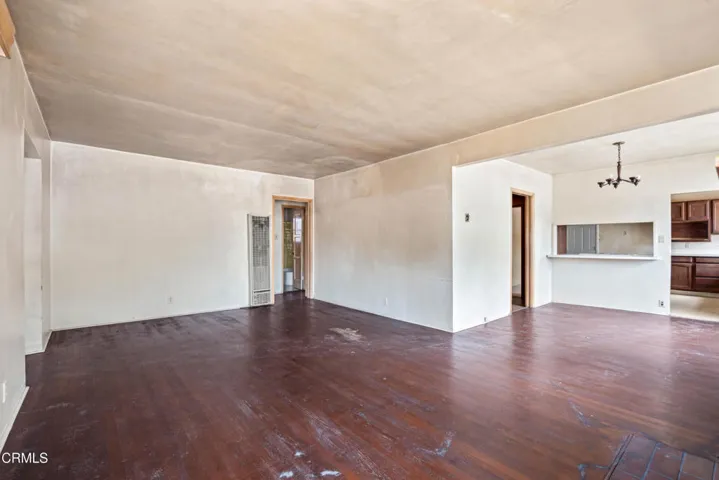 2303 W 25th St-1