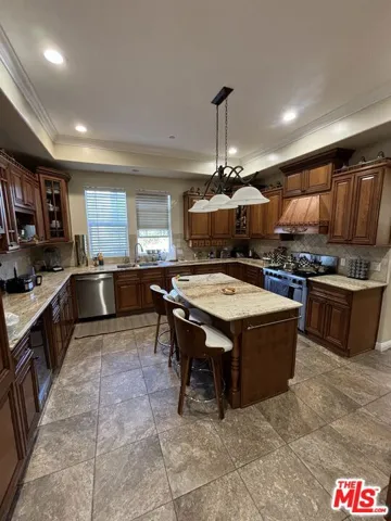333 Milford Street 302, Glendale, California 91203