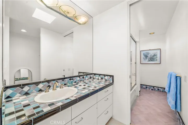 3028 Overhill Drive, Vista, California 92084