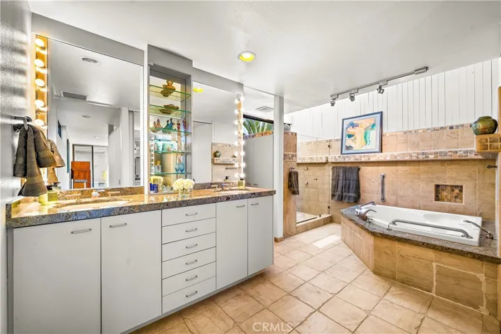3028 Overhill Drive, Vista, California 92084