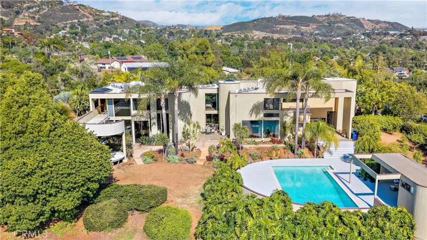 3028 Overhill Drive, Vista, California 92084