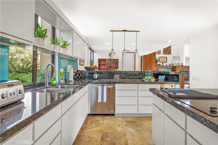 3028 Overhill Drive, Vista, California 92084