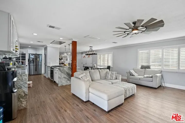 4631 W Avenue M8, Quartz Hill, California 93536
