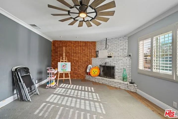 4631 W Avenue M8, Quartz Hill, California 93536