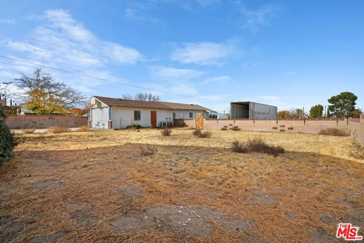 4631 W Avenue M8, Quartz Hill, California 93536