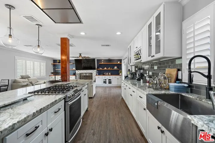 4631 W Avenue M8, Quartz Hill, California 93536