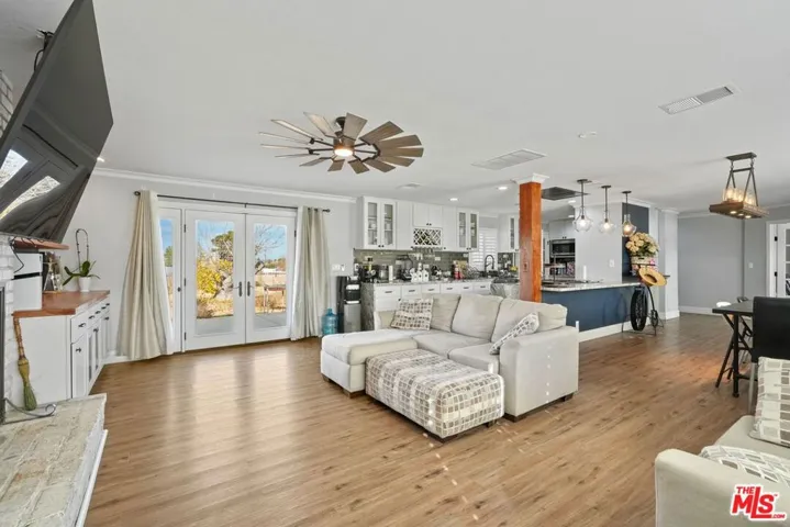 4631 W Avenue M8, Quartz Hill, California 93536