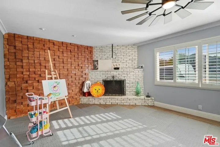 4631 W Avenue M8, Quartz Hill, California 93536