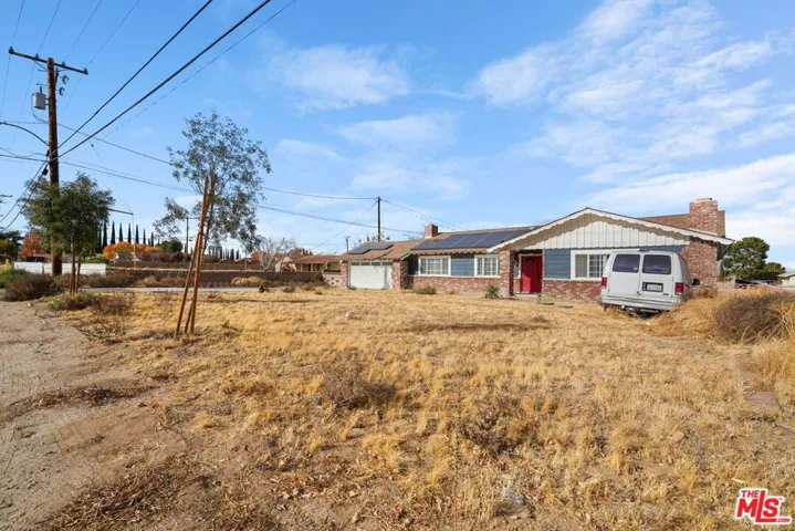 4631 W Avenue M8, Quartz Hill, California 93536