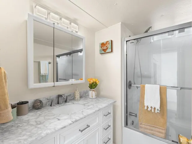 170 Diana Street 31, Encinitas, California 92024