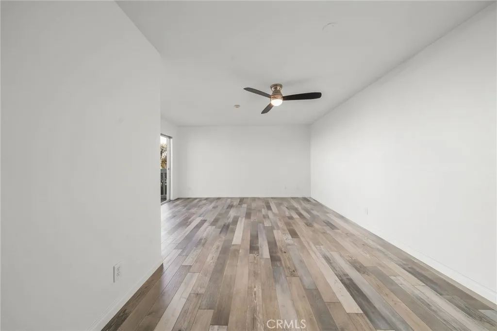 650 The Village 106, Redondo Beach, California 90277 — photo 4