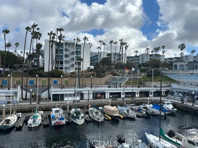 650 The Village 106, Redondo Beach, California 90277
