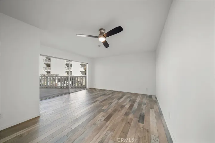 650 The Village 106, Redondo Beach, California 90277